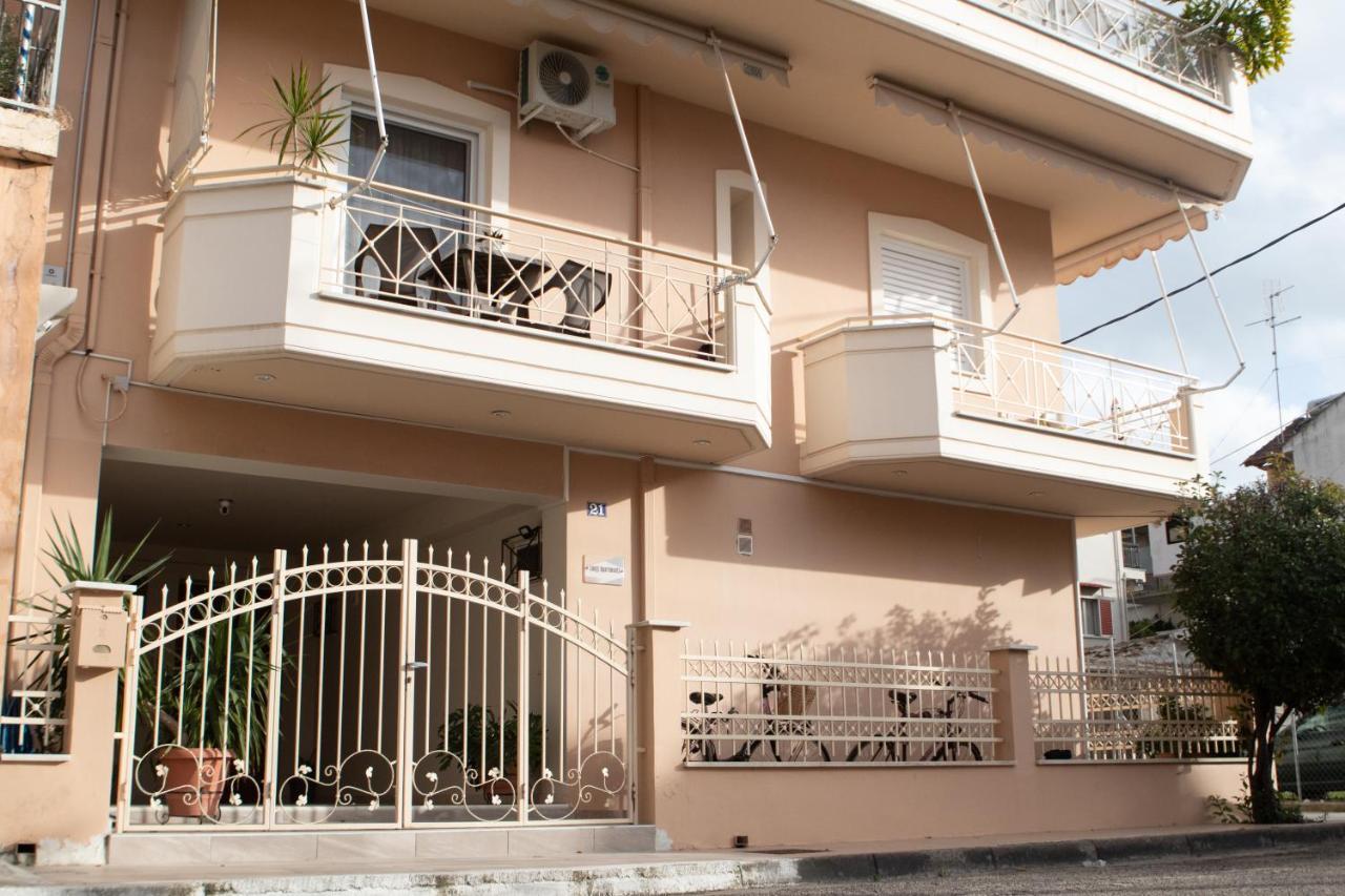 Langi Apartments Mesolóngion Exterior foto