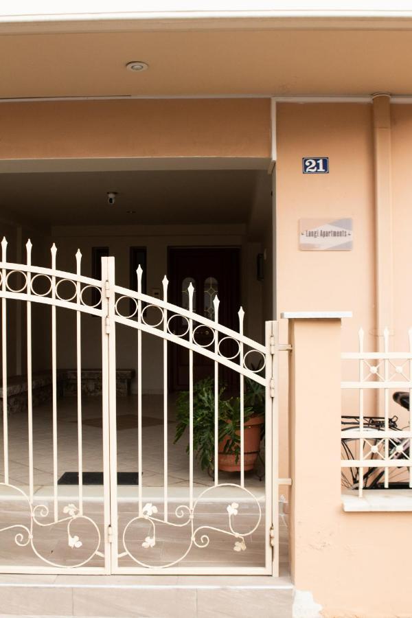 Langi Apartments Mesolóngion Exterior foto